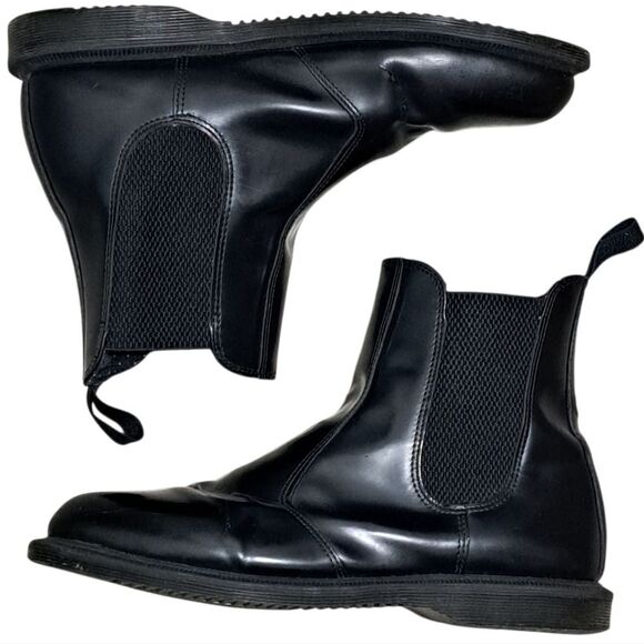 Dr. Martens Flora Smooth Chelsea Y2K Goth Boots Size 9 Black - Picture 1 of 16